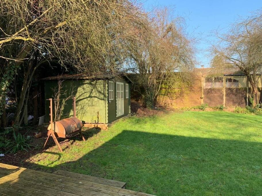River Cabin Retreat Shepperton Luaran gambar