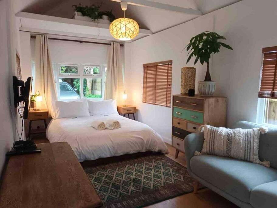 River Cabin Retreat Shepperton Luaran gambar