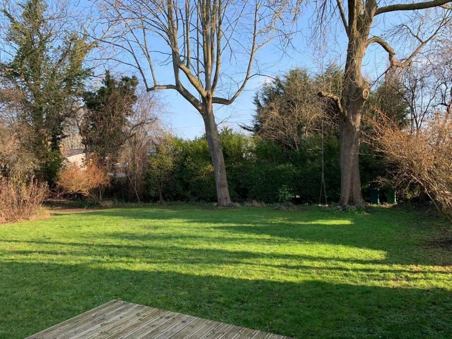 River Cabin Retreat Shepperton Luaran gambar